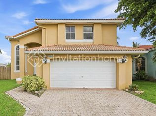 16372 SW 93rd St, Miami, FL 33196
