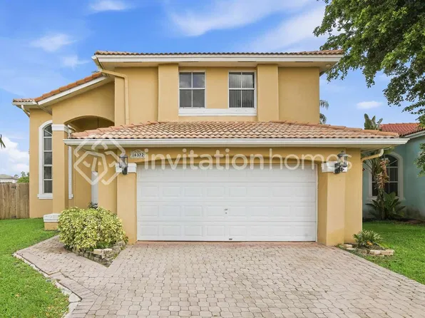 16372 SW 93rd St, Miami, FL 33196