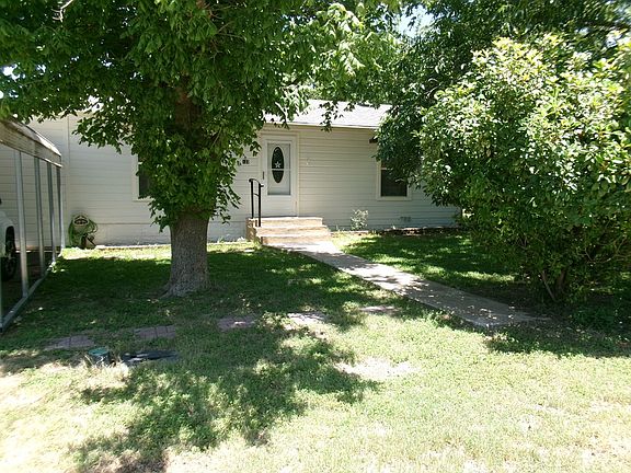 3rd image of 122 Morgan St