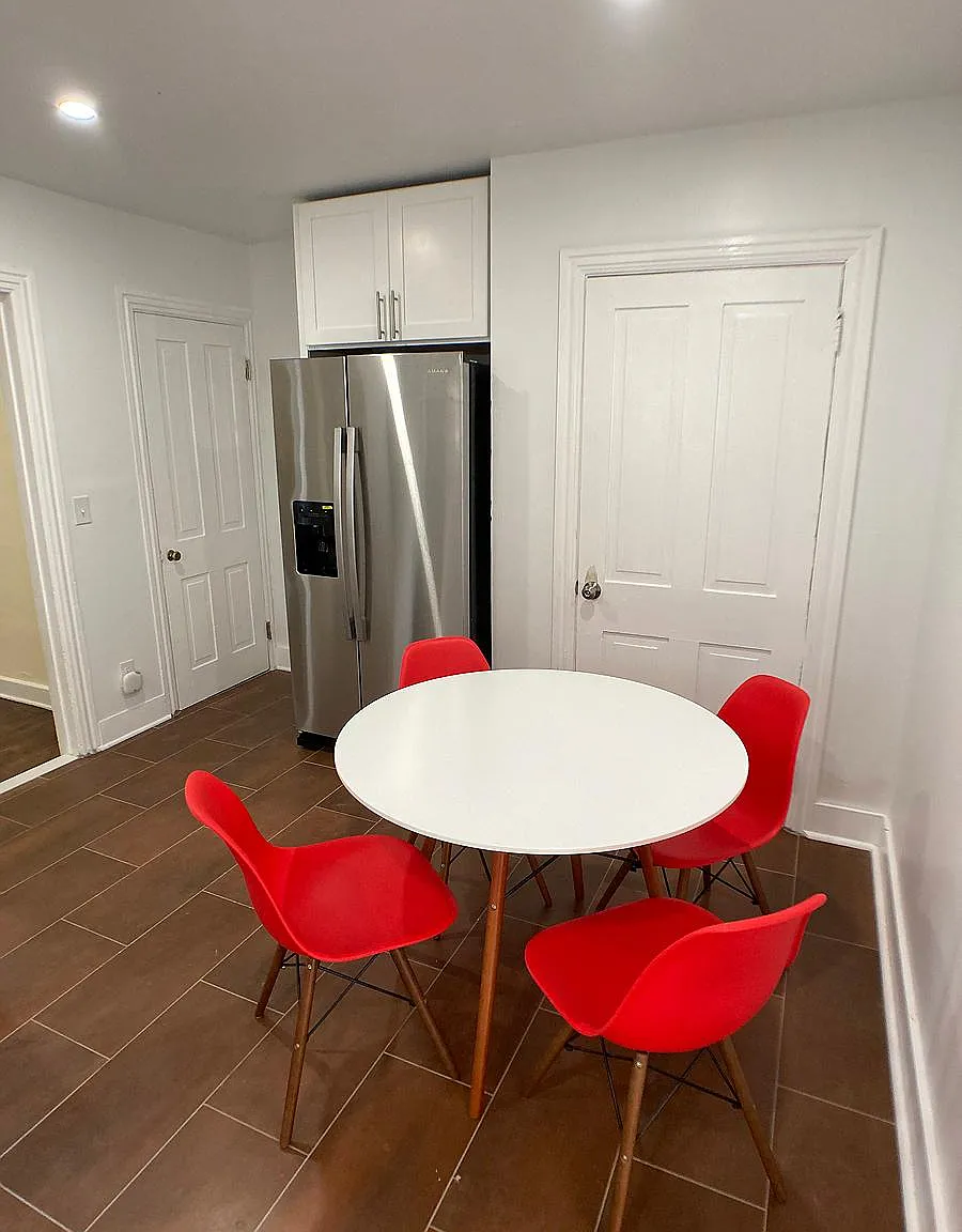 5 bed, 2.5 bath, 1724 sqft, $3,400 — Photo 3