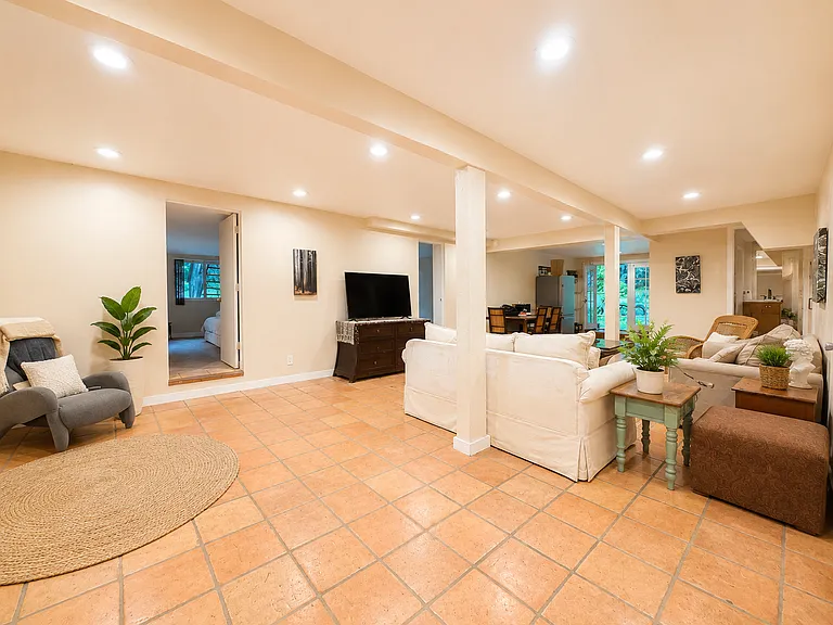 1073 Nanihoku Pl #1 — Photo 12