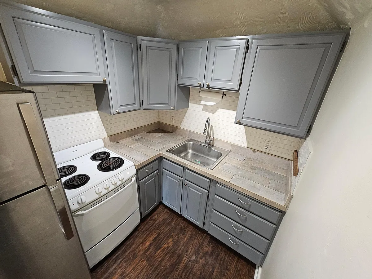 Building Photo - 623 W Mercer Pl #7