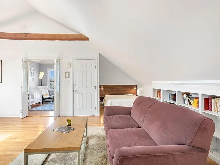 30 Adelaide St #4 — Photo 12
