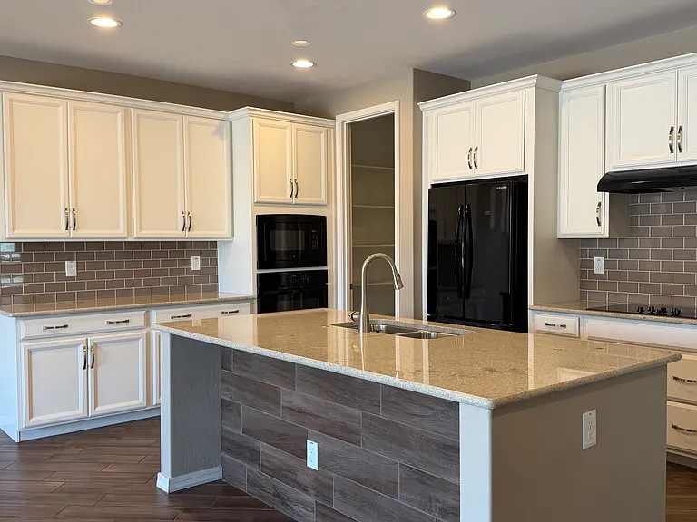 20755 E Mockingbird Dr — Photo 8