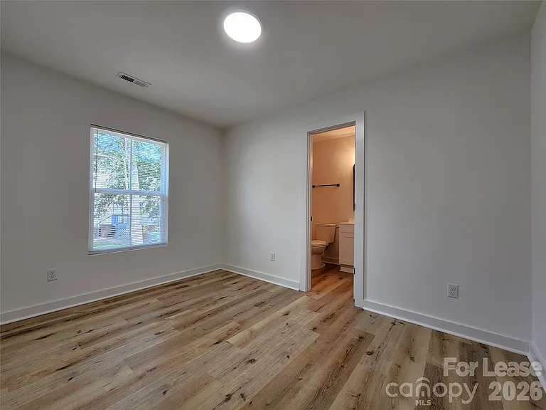 1302 Rainbow Dr — Photo 11