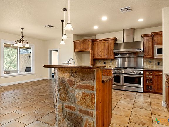 4th image of 246 Stonebrook Rdg