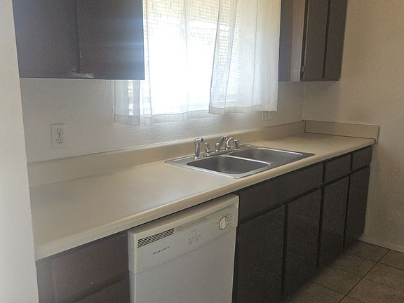 5th image of 1605 S Telshor Blvd #F