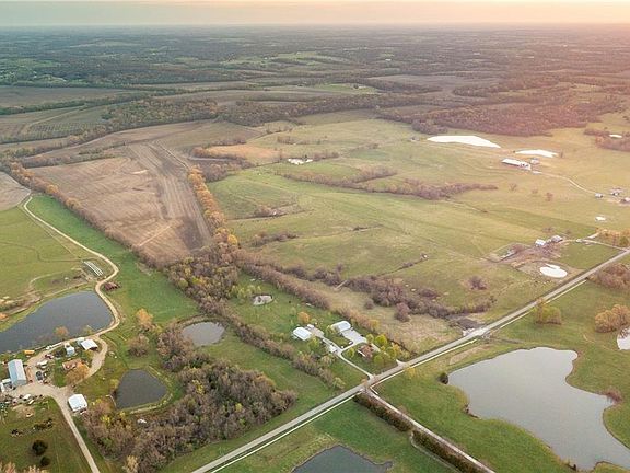 4th image of 221 NW 200th Rd