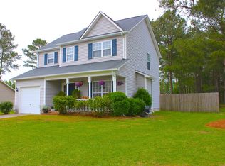 102 Coral Ridge Rd, Richlands, NC 28574