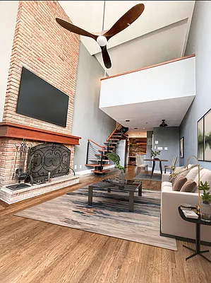 Rented by Cayenne Realty Group | media 7