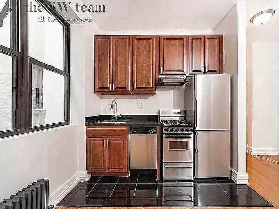 1st image of 78 Manhattan Ave #4CC