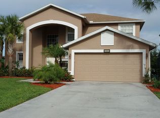 2082 Morning Sun Ln, Naples, FL 34119