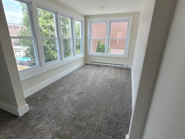 21 E Maple St — Photo 20