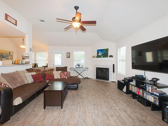 2nd image of 7222 Hillcroft Dr
