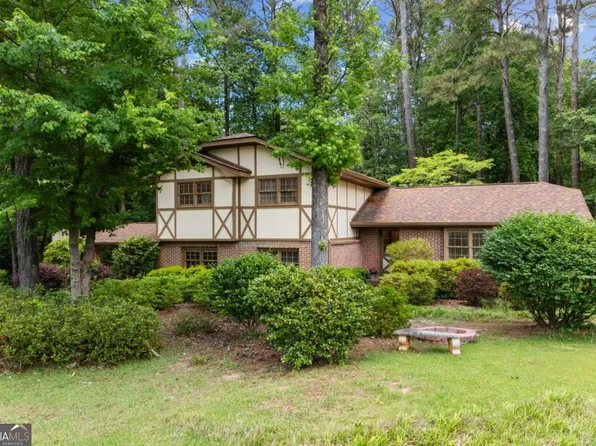 450 Baltimore Ave, Lilburn, GA 30047