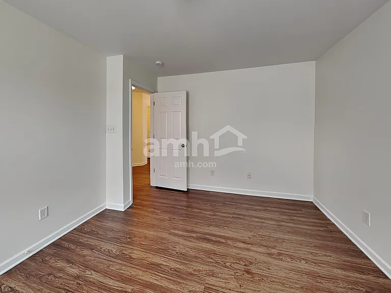 12812 Walking Stick Dr — Photo 16