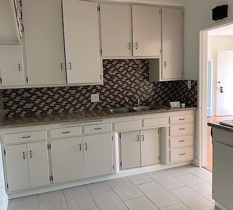 3rd image of 587 W Stocker St APT C