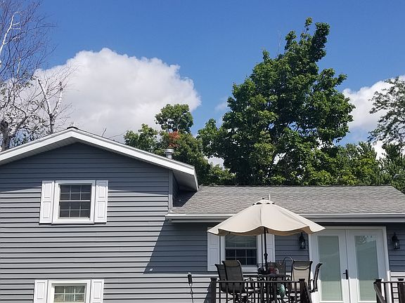 2nd image of 1774 Brentwood Ave