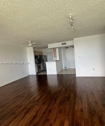 3rd image of 2811 N Oakland Forest Dr APT 104