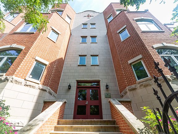 3rd image of 2625 N Ashland Ave APT 4A