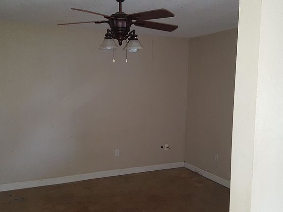 4th image of 363 Ginger Dr #D