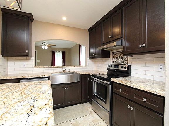 5th image of 5218 Feria Dr