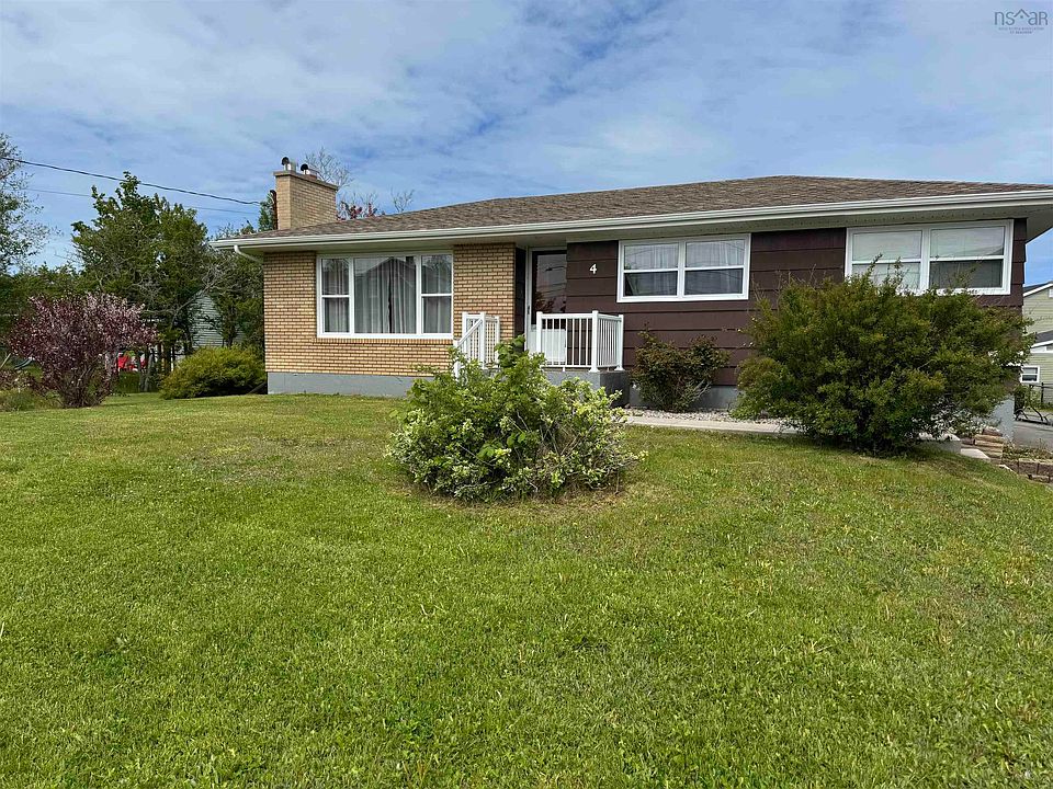 1st image of 4 Macaulay Ave