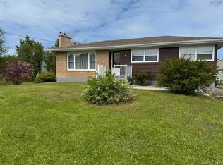 4 Macaulay Ave, Cape Breton, NS B1A 1C9