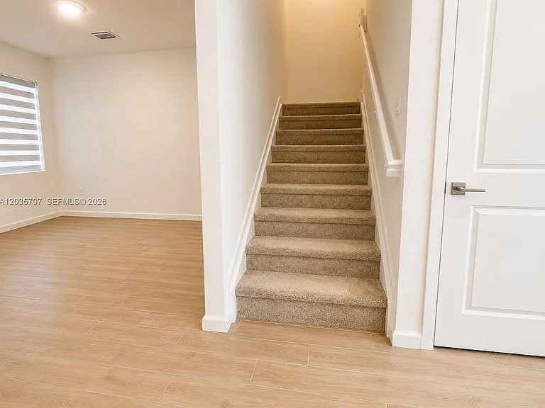 2459 SE 10th St #2459 — Photo 9