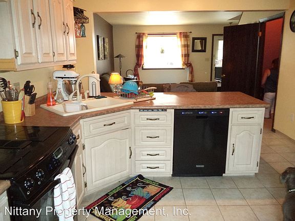 4th image of 2027 Mary Ellen Ln