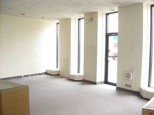4th image of 99 Lafayette Ave
