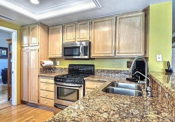 5th image of 3271 Skyview Ln
