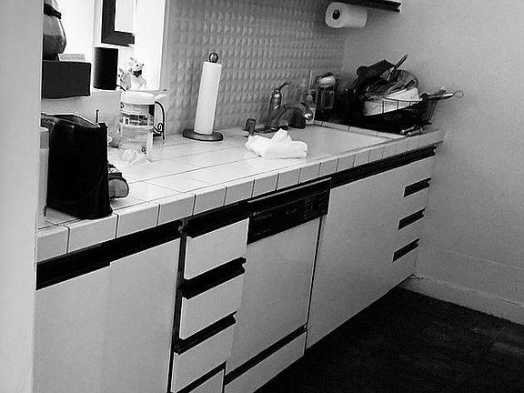 3rd image of 156 Lombard St APT 29