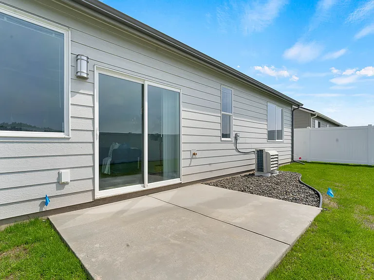 10321 W Lingonberry Ct — Photo 2