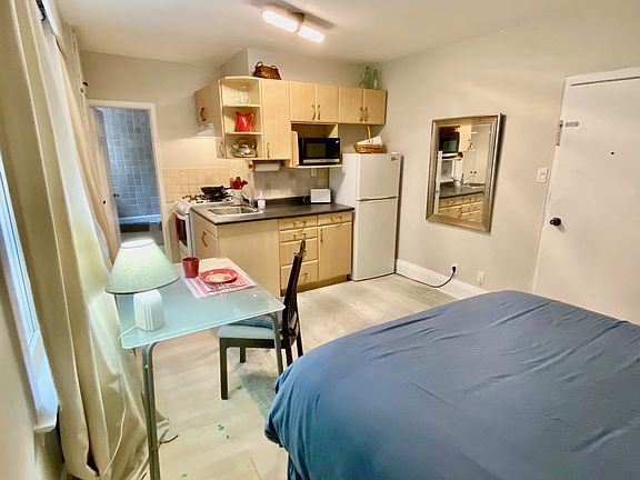 2nd image of 49 Woodbine Ave #5A-5