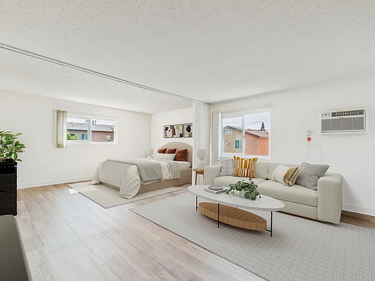 Gilmore Apartments - Van Nuys — Photo 46
