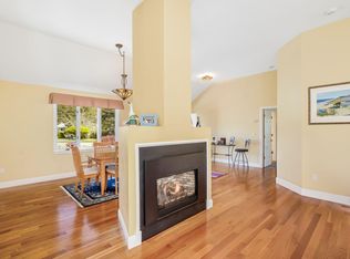 240 Surf Dr, Mashpee, MA 02649