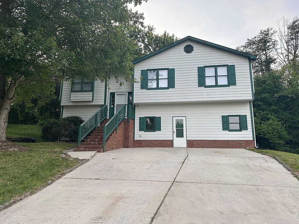 1st image of 12 Kings Forest Ct