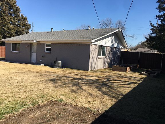 2nd image of 1907 Somerville Dr