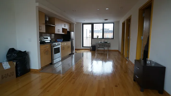 Rented by R New York | media 12