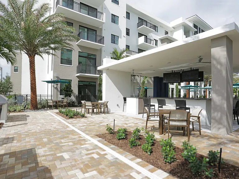 3400 Davie Rd — Photo 17