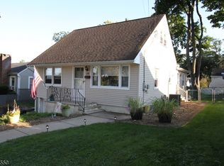15 Seneca Ave, Lake Hiawatha, NJ