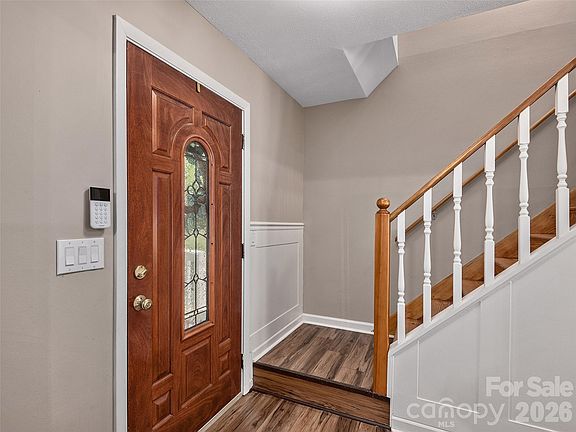 3rd image of 181 Junaluska Oaks Dr