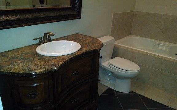 En-Suite Bathroom
