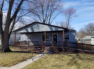 412 S Lawrence St, Hobart, IN 46342