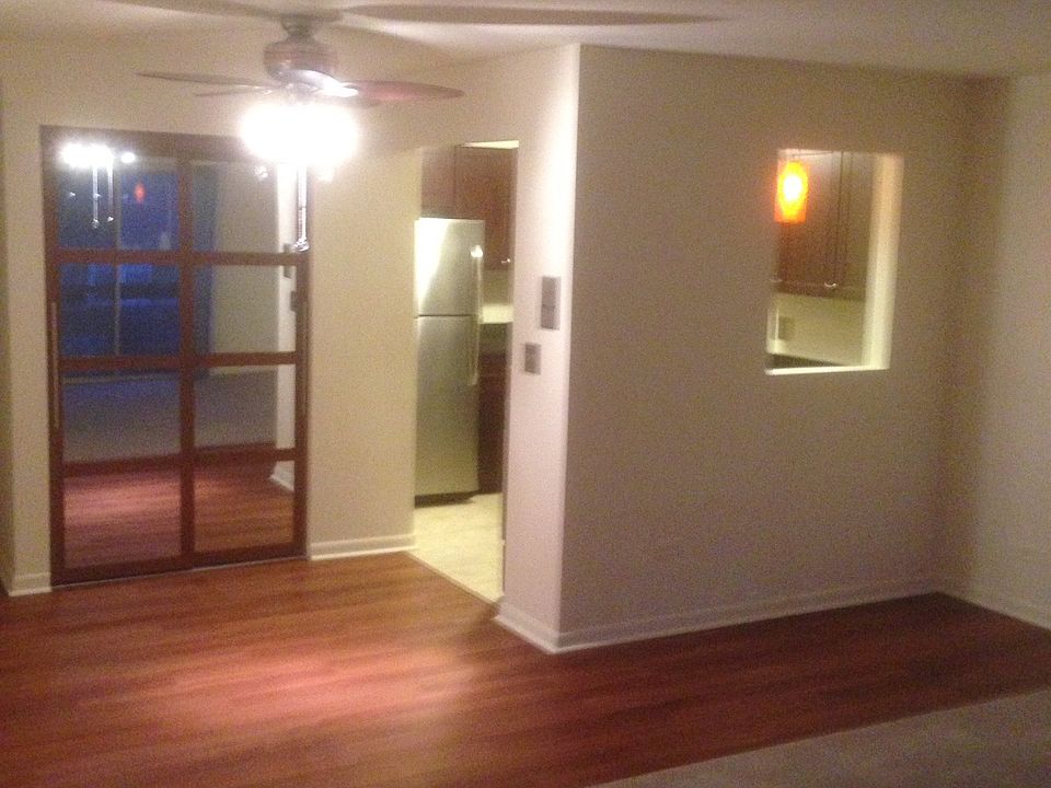1st image of 943 Pleasant St APT 3A
