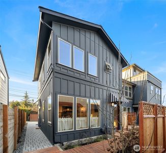 5033 25th Avenue SW #C, Seattle, WA, 98106