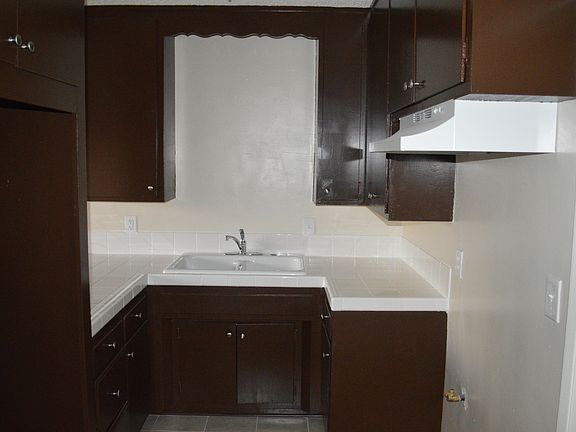 5th image of 8912 S Budlong Ave APT D