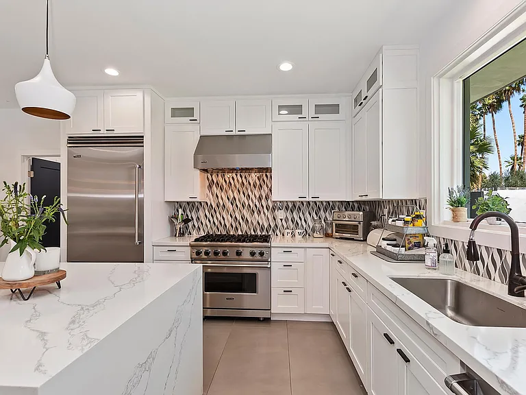 49155 Avenida Fernando — Photo 13