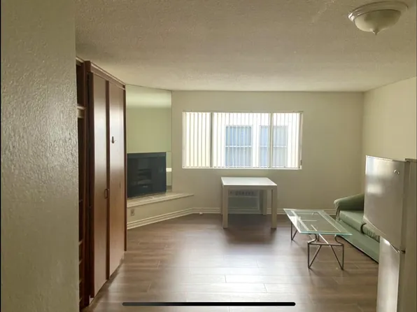 1129 W 27th St, Los Angeles, CA 90007